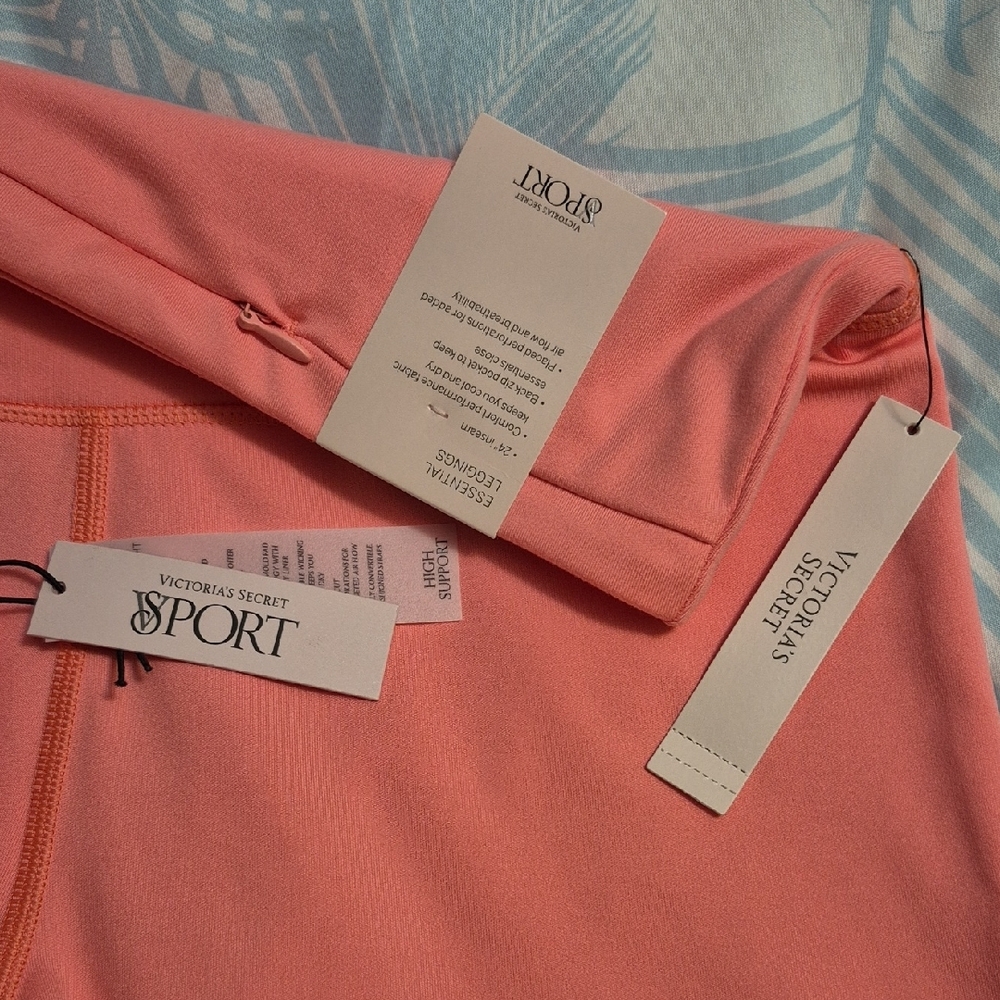 Victoria's Secret salmon pink Leggings - Picture 2 of 8